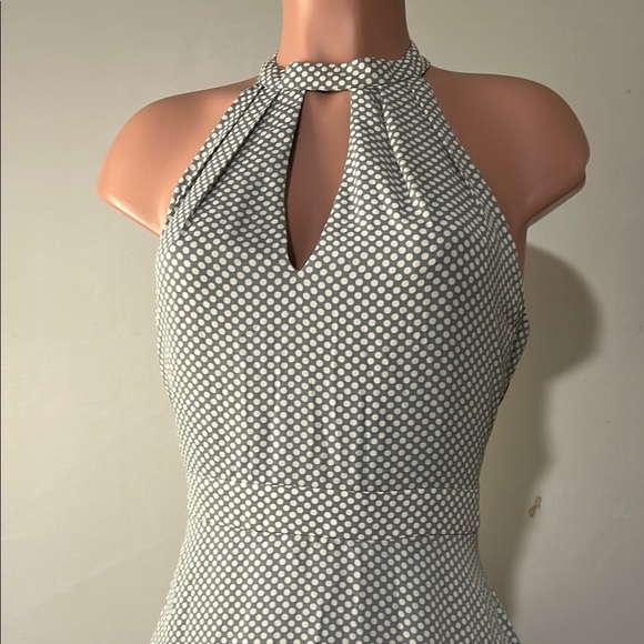 Express Women’s Polka Dot Halter  Keyhole Neck Lined Fit and Flare Dress Sz 12 - Picture 2 of 14